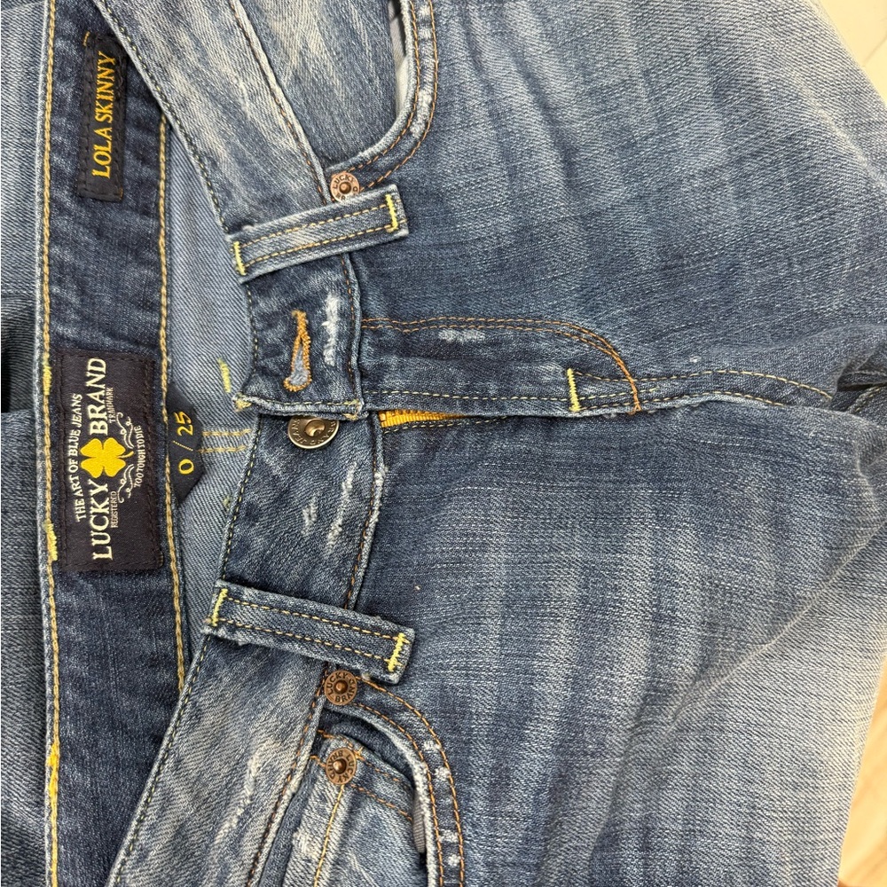 Lucky Brand Blue Skinny Jeans with Vintage Distressing